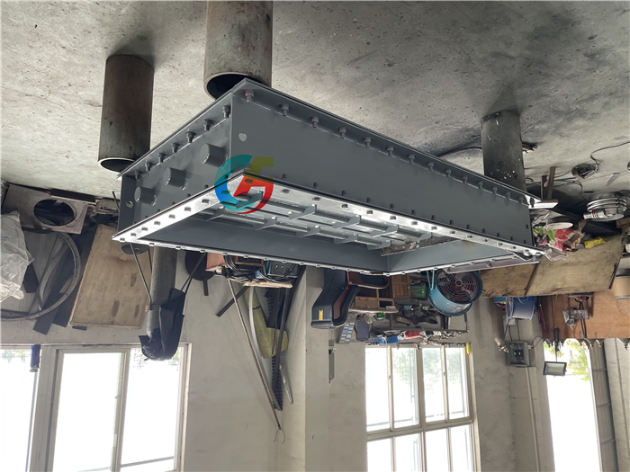 气动挡板隔离门